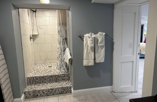 Vicksburg Hotel | The Inn at Cedar Grove