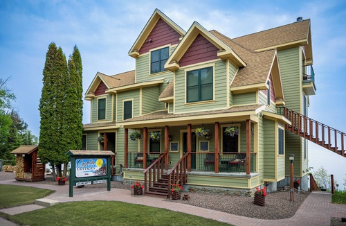 Croftville Condo | The Inn at Croftville Road Cottages #8. On the Shore of Lake Superior.