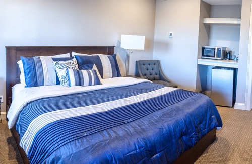 Washington Hotel | The Inn at Elijah McLeans