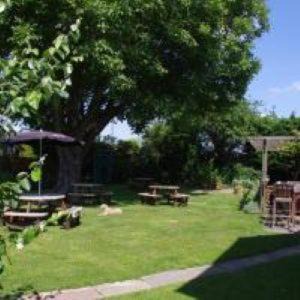 Chinnor Hotel | The Inn at Emmington
