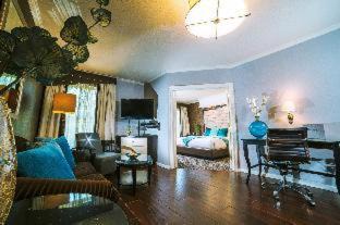 Woodbury Hotel | The Inn At Fox Hollow Hotel