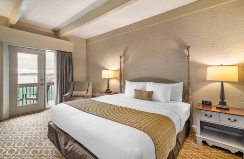 Ogdensburg Hotel | The Inn at Gran View Ogdensburg, an Ascend Collection Hotel