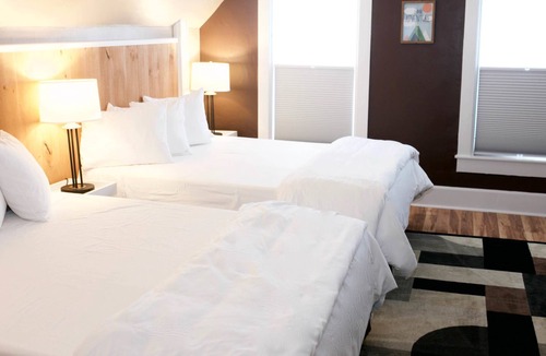 Brattleboro House | The Inn at Kampfires