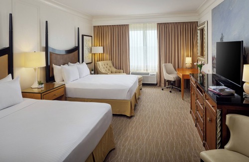 Long Beach Hotel | The Inn at Long Beach
