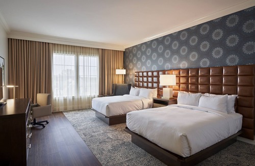 Prairie Village Hotel | The Inn at Meadowbrook