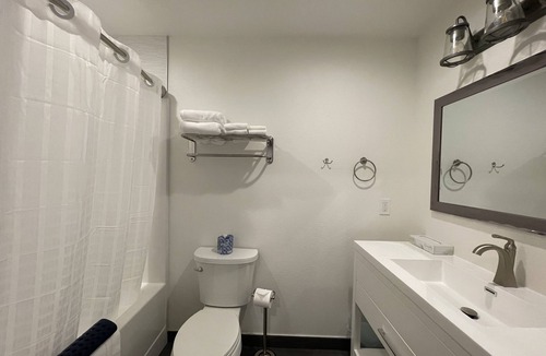 Bandon Hotel | The Inn at Old Town