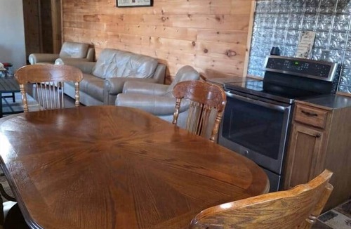 Pineville House | The Inn at Outlaw Ridge - Unit A