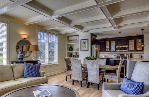 Bainbridge Island Hotel | The Inn at Pleasant Beach