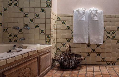 Espanola Bed & Breakfast | The Inn at the Delta