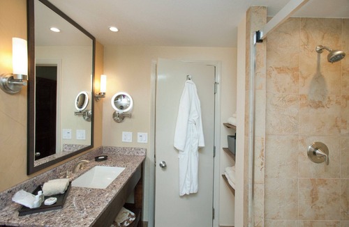 Bodega Bay Hotel | The Inn at the Tides