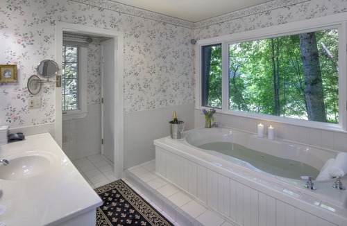 Jackson Hotel | The Inn at Thorn Hill & Spa