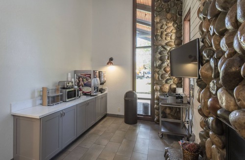 Truckee Hotel | The Inn at Truckee