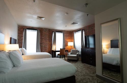 Erie Hotel | The Inn Down Town