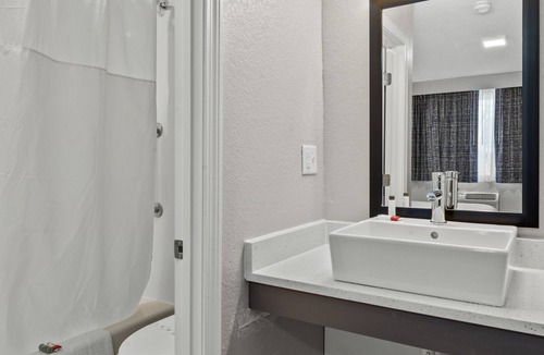 Watertown Hotel | The Inn on Arsenal