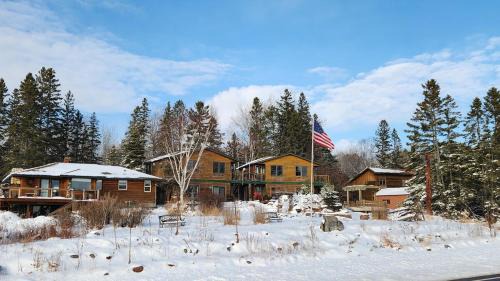 North Shore Apartment | The Inn On Gitche Gumee - Anderson Deluxe Suite