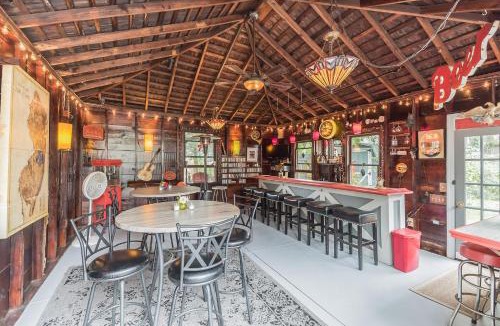 Pitman Bed & Breakfast | The Inn on Holly