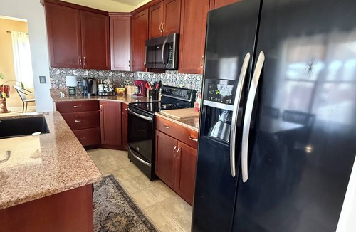 Atchison County House | The Inn on Main Fairfax 4 bedroom, 5 bed, 4.5 bathroom house