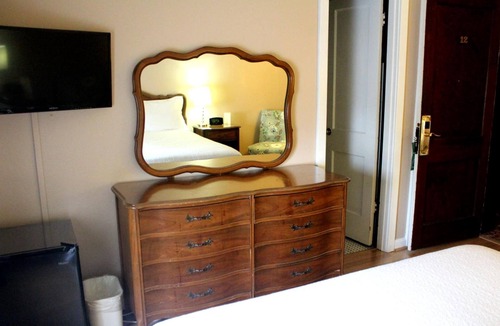 Downtown St. Petersburg Hotel | The Inn on Third