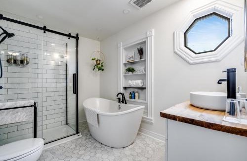 Ruthven Hotel | The Inspiration Suite Dream Estate Inn