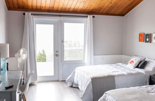 Iona Hotel | The Iona Heights Inn