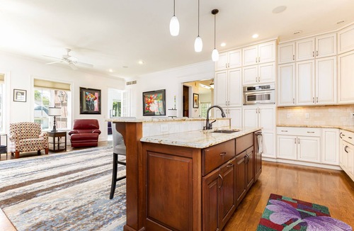 Northeast South Bend House | The Irish Grand<>4BR Home 0.5 Mi to ND | Sleeps 20