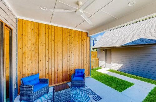 Highland House | The Isabelle's - Unit B