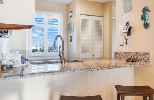 Holiday Isle Condo | The Islander 715 | Stunning Panoramic Gulf & Harbor Views | Newly Updated