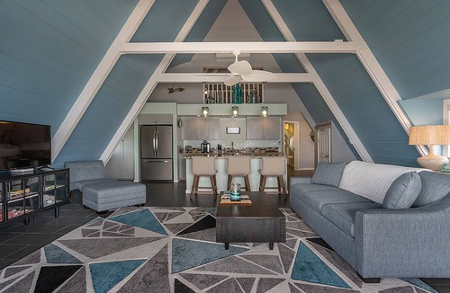 Wailua Resort | The ISO by Castle