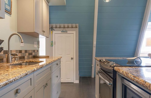 Wailua Resort | The ISO by Castle