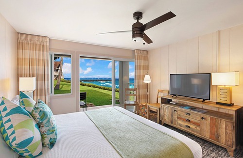 Wailua Resort | The ISO by Castle