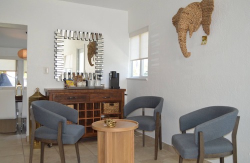 Edgewood House | The Ivory Palm