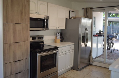 Edgewood House | The Ivory Palm