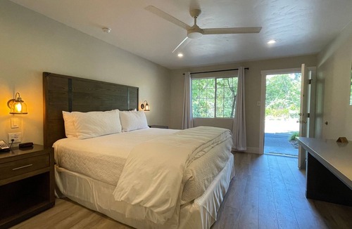 Glen Ellen Hotel | The Jack London Lodge