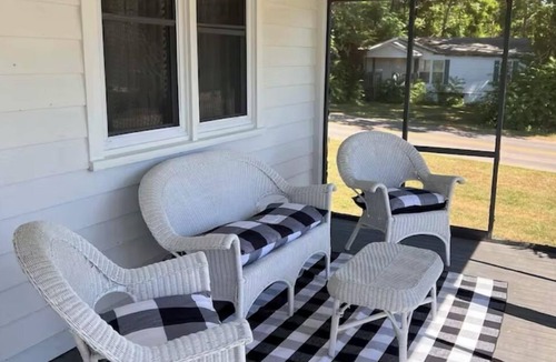Eminence House | The Jacks Fork Town House in Eminence