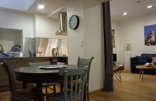 Old Town Apartment | The Jacquemart, charming loft apartment!