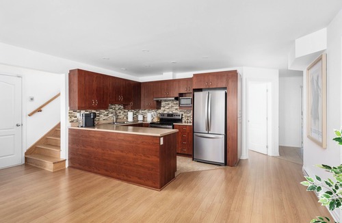 Laval Condo | The Jacques Retreat, cozy home