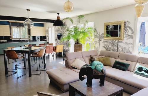 Vendres Villa | The Jade Pearl