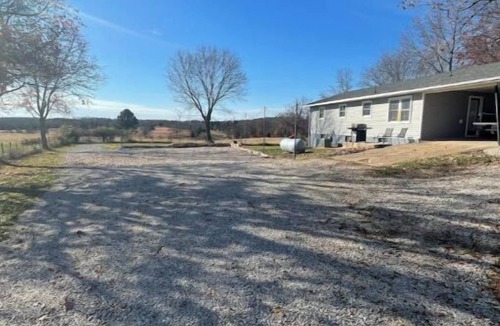 Lenox House | The Jadwin House LLC, Located in Jadwin, Missouri, sleeps 14 guests.