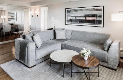 Saskatoon Downtown Hotel | The James Hotel