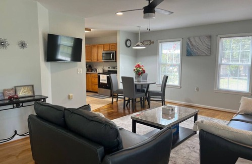 Jamestown House | The Jamestown Retreat