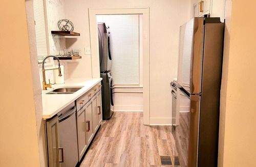Pettaway Apartment | The Jasmine On Main