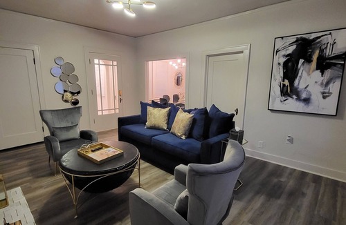 Pettaway Apartment | The Jasmine On Main