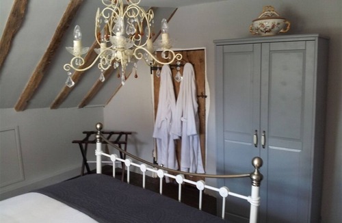 Colchester Bed & Breakfast | The Jasmine Room