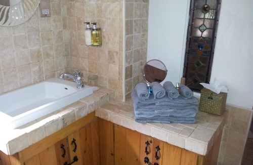 Colchester Bed & Breakfast | The Jasmine Room