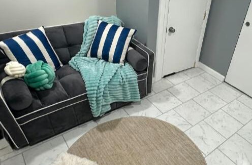 Brooklyn Apartment | The Jazzy Jeffrey Gem