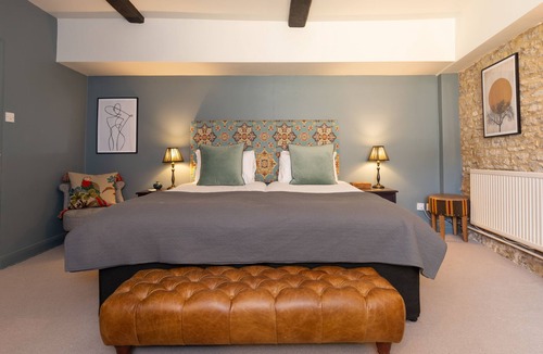 Middleton Stoney Hotel | the Jersey Arms Hotel