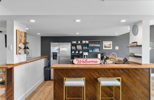 Sunset Apartment | The Jessica
