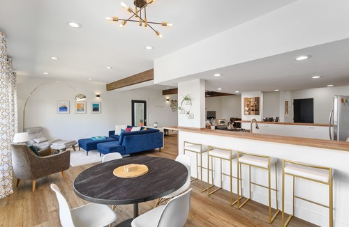 Sunset Apartment | The Jessica