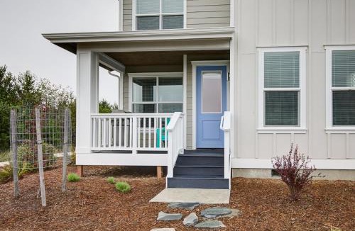 Ocean Shores House | The Jetty House