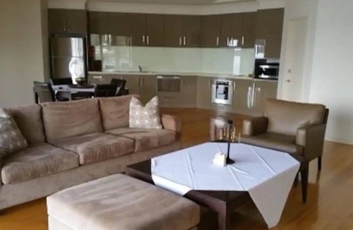 Nagambie Apartment | The Jetty Penthouse, Unit 9